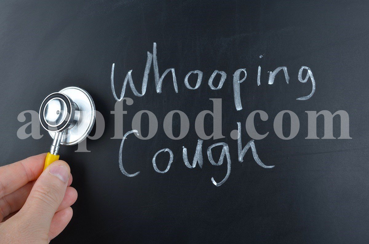 Cough and whooping cough symptoms and treatments.