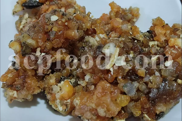 Raw opoponax gum resin pieces for wholesale