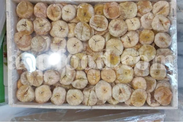 Iranian dried figs in export packaging – 10 kg box