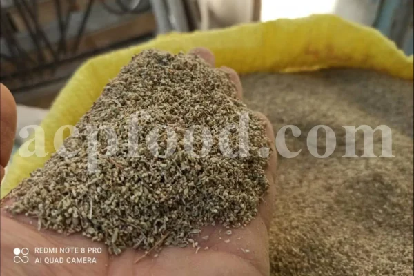 Thyme dried leaves for sale. Bulk dried Thyme leaves. Dried thyme herb wholesale price. Buy Thyme leaves dried.