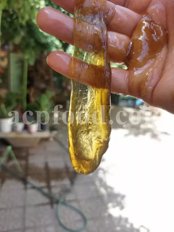 Terebinth gum on traditional cloth