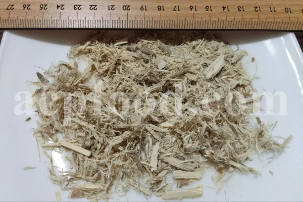 Cut dried marshmallow root pieces